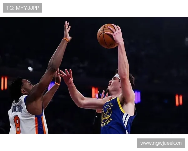 阿朗佐·莫宁篮下高效终结能力显著提升球队内线攻防稳定性